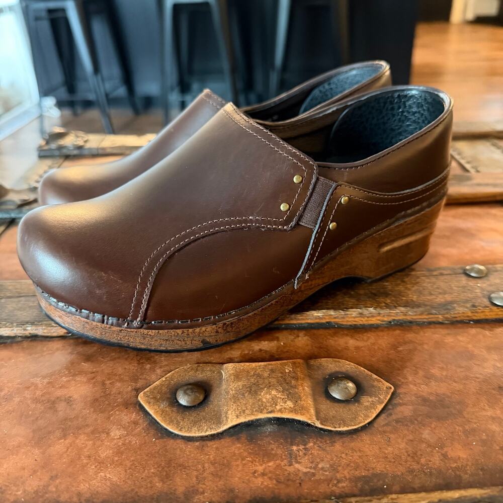 Dansko Women's Phoebe Clog - Picture 3 of 8